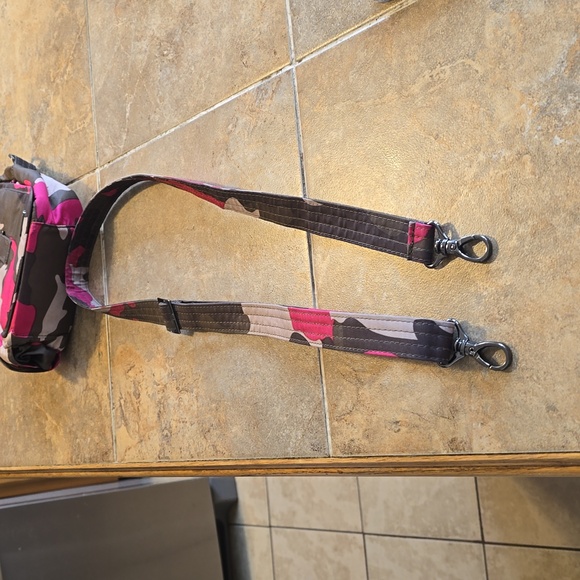 Lug infinity bag NWOT - Picture 8 of 12